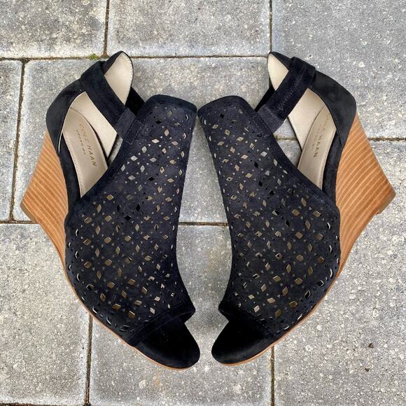 Cole Haan Women's Edie Wedge Bootie Black Suede W16306 size 7B - Picture 1 of 11